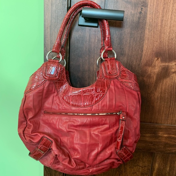 Guess Purse - Picture 2 of 2